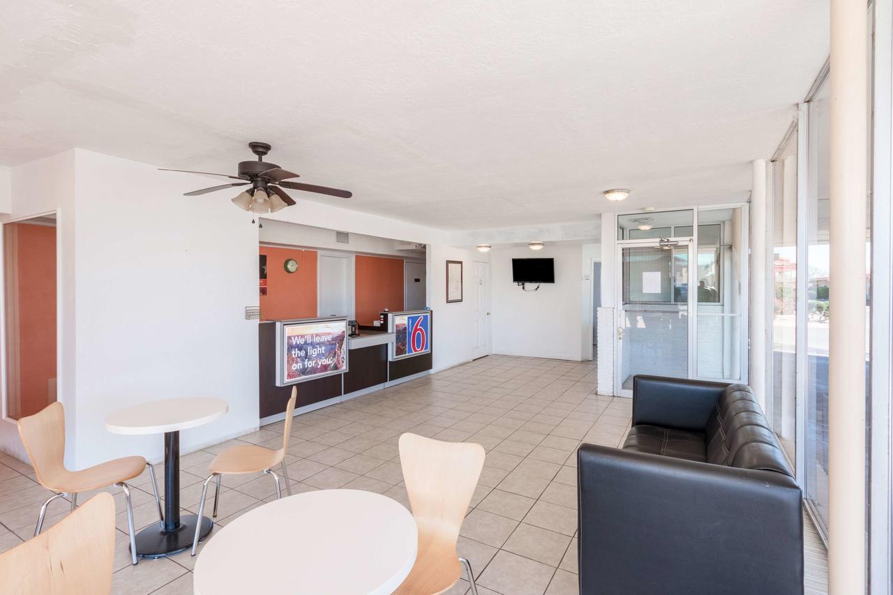 Motel 6 ホッブズ エクステリア 写真